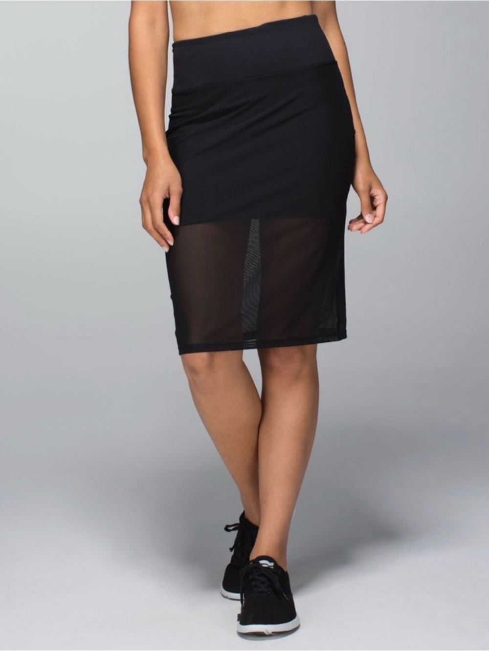 Lululemon Black Meesh Pencil Skirt - Size 6
